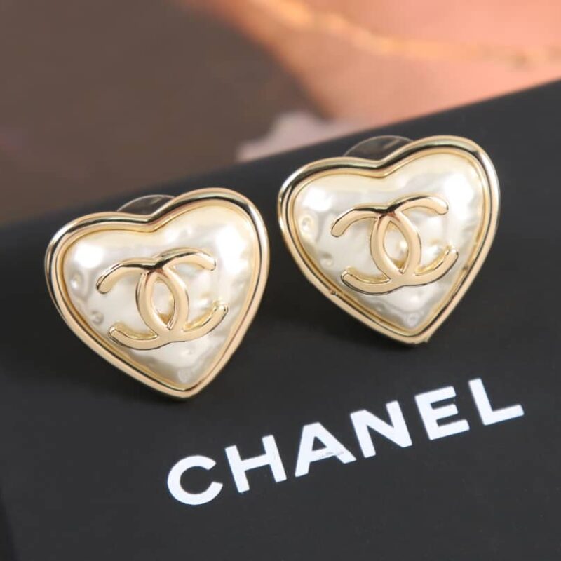 ☑️CHANEL香奈儿双c爱心桃心耳钉耳环