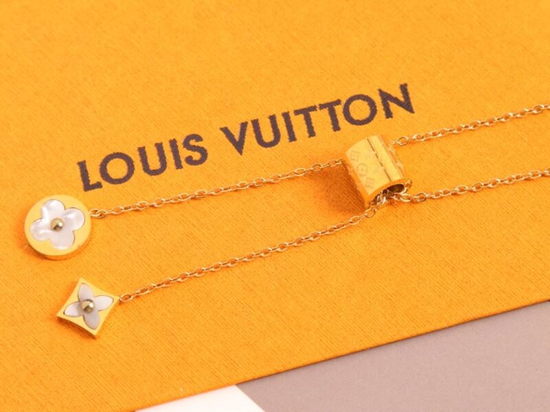Louis Vuitton 路易威登LV白贝老花流苏项链 - Image 5