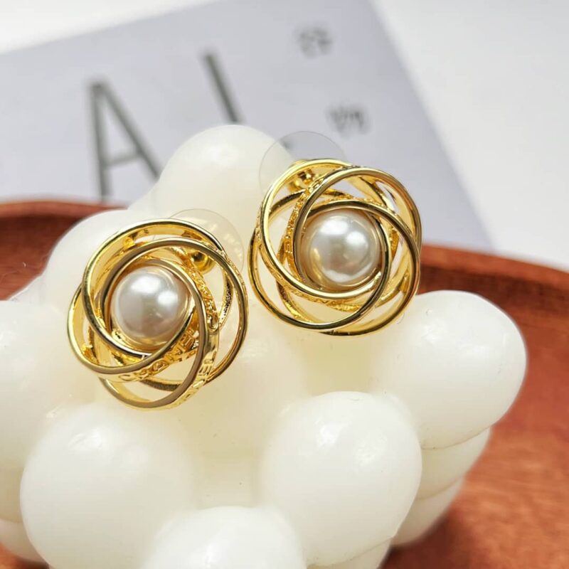 ☑️CHANEL香奈儿金色珍珠耳钉 - Image 8