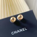 CHANEL香奈儿金色珍珠耳钉