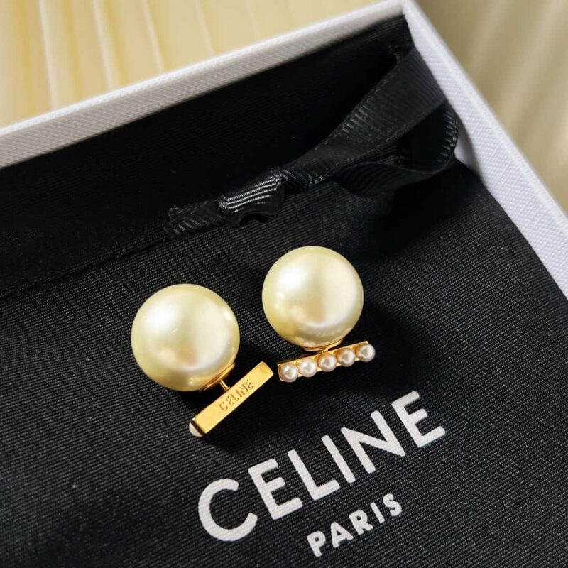 ☑️ Celine瑟琳珍珠耳钉 - Image 3