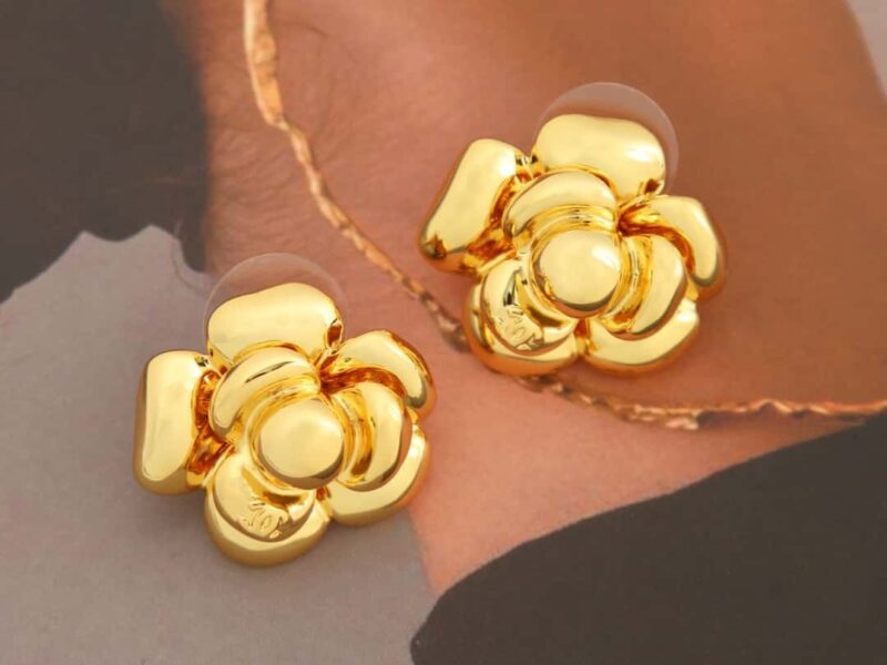 ☑️ 香奈儿中古系列c1金色山茶花耳钉耳环 - Image 6