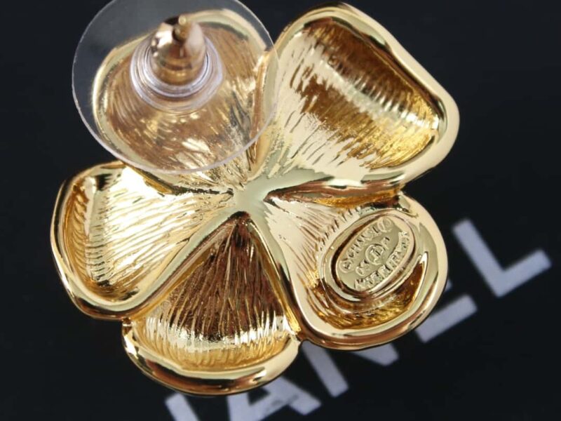 ☑️ 香奈儿中古系列c1金色山茶花耳钉耳环 - Image 9