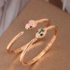 wsxc1680008687103_0.jpg 宝格丽BVLGARI最新系列Serpenti 孔雀石 红宝石蛇形 蛇手镯