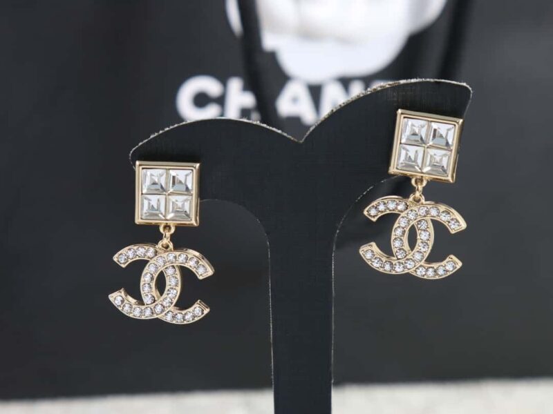 ☑️CHANEL香奈儿c2双c方钻耳钉耳环 - Image 8