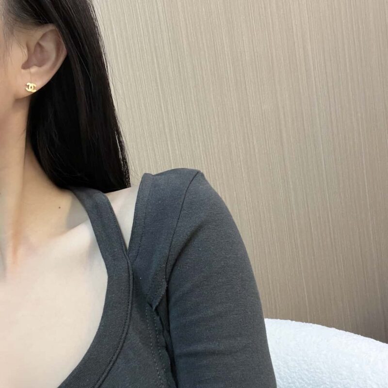 ☑️CHANEL香奈儿c1迷你双c光面耳钉耳环 - Image 9