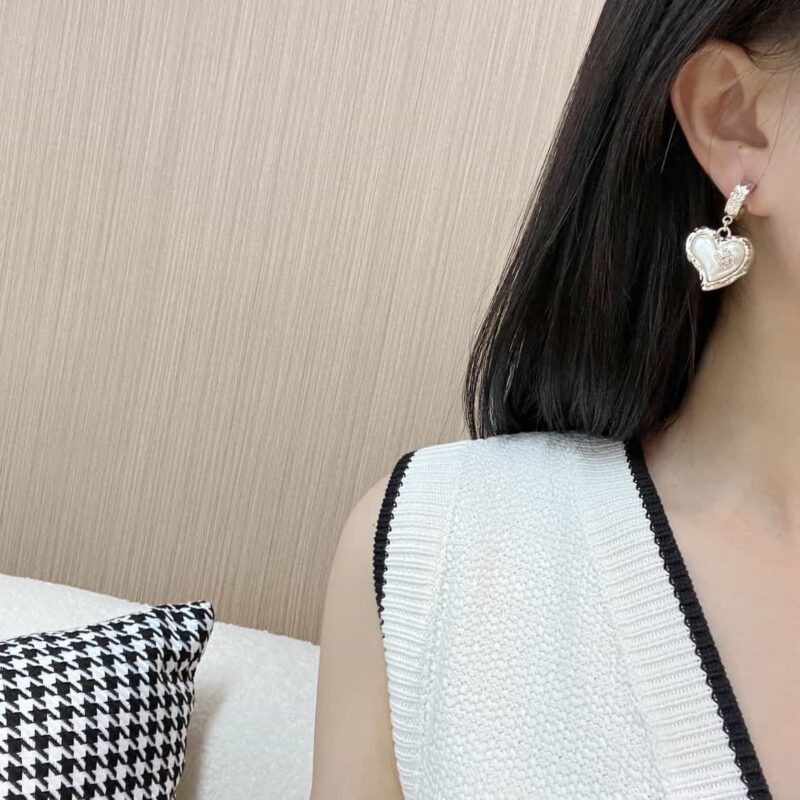 ☑️CHANEL香奈儿C2双c桃心爱心耳钉耳环 - Image 5