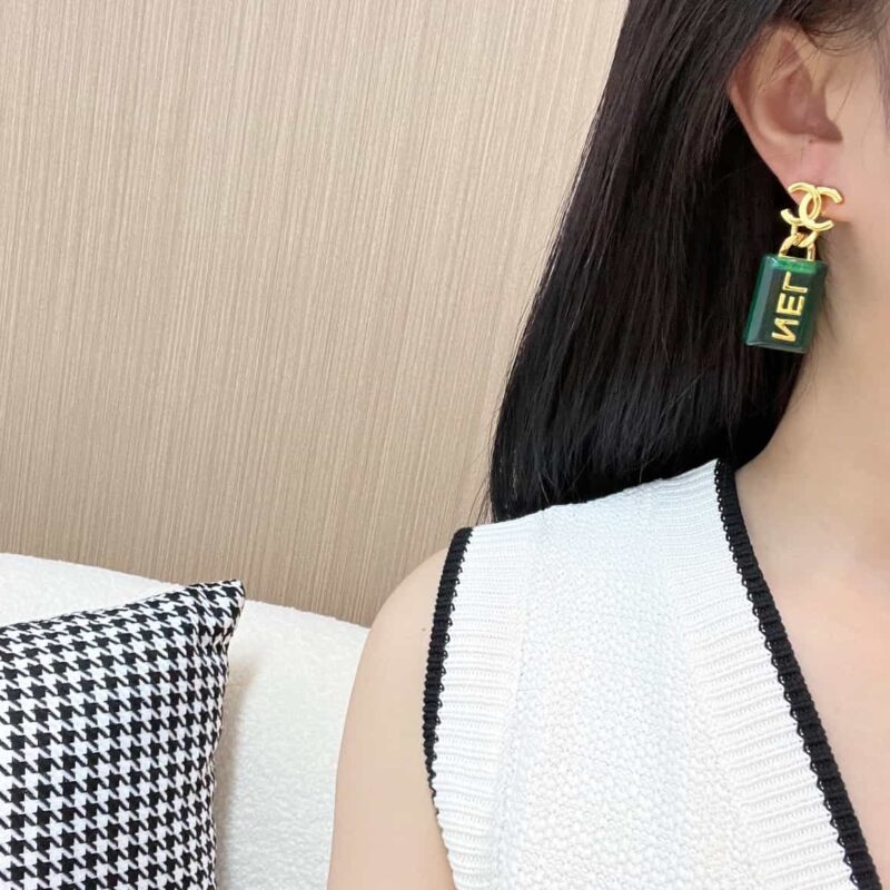 ☑️CHANEL香奈儿C2双c绿色方形耳钉耳环 - Image 5