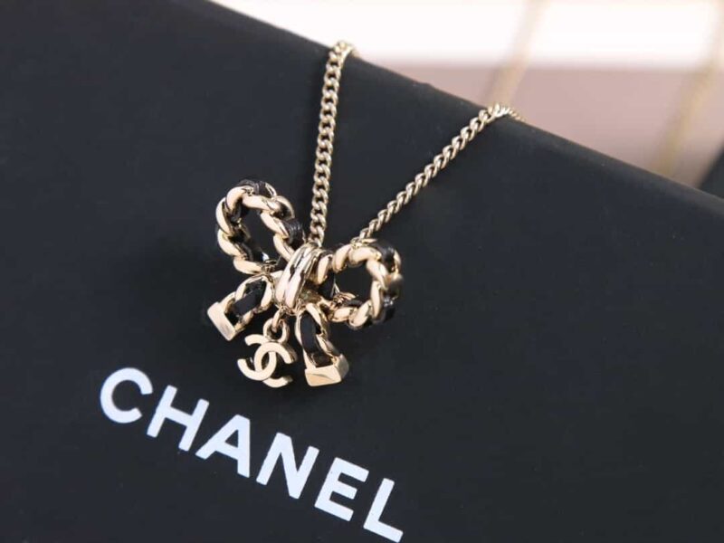 ☑️CHANEL香奈儿双c黑皮绳蝴蝶结项链 - Image 9