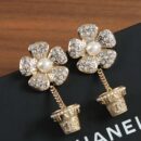 ☑️CHANEL香奈儿C1双c满钻花盆耳钉耳环