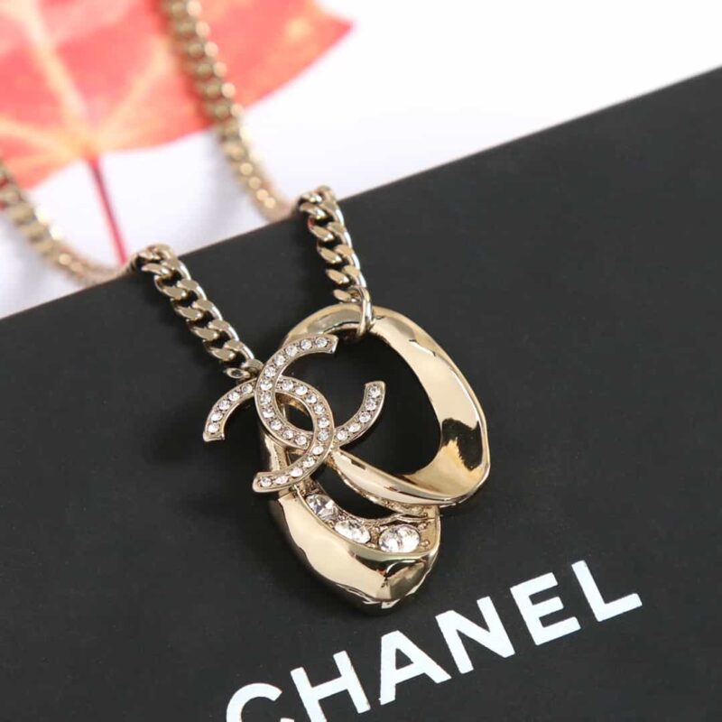 ☑️CHANEL香奈儿双c金色椭圆镂空项链 - Image 6