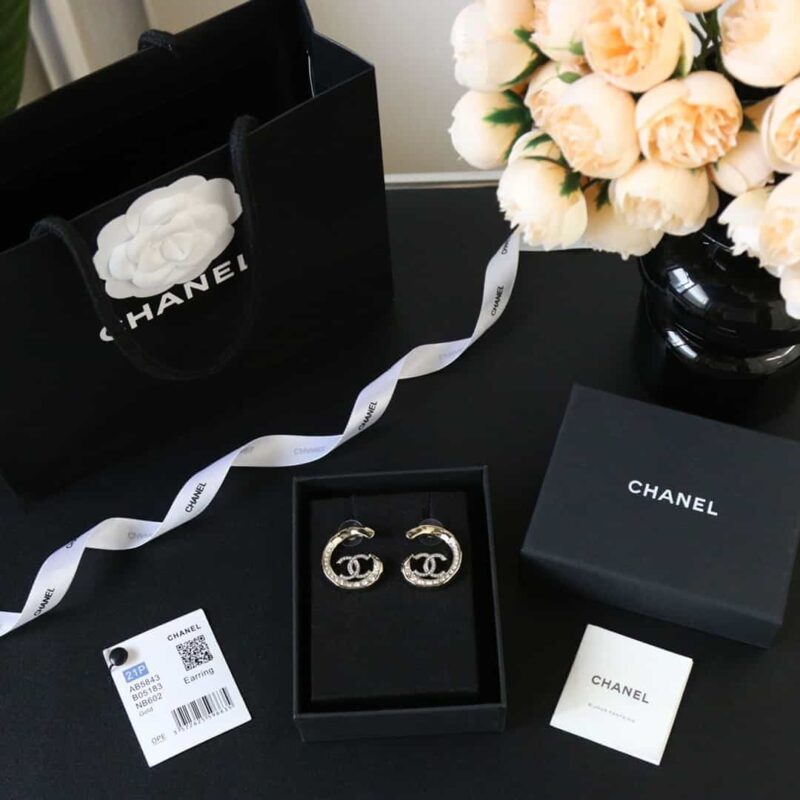☑️CHANEL香奈儿C1双c半圆耳钉耳环 - Image 3