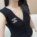 ☑️CHANEL香奈儿双c镂空满钻胸针