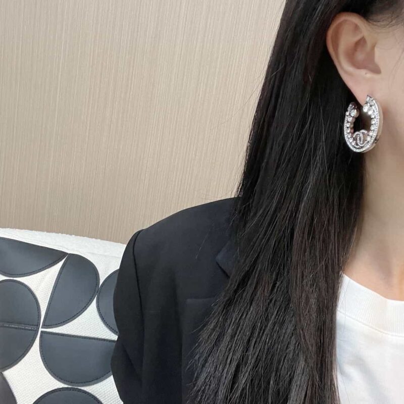 ☑️ 香奈儿c1双c半圆满钻耳钉耳环 - Image 4