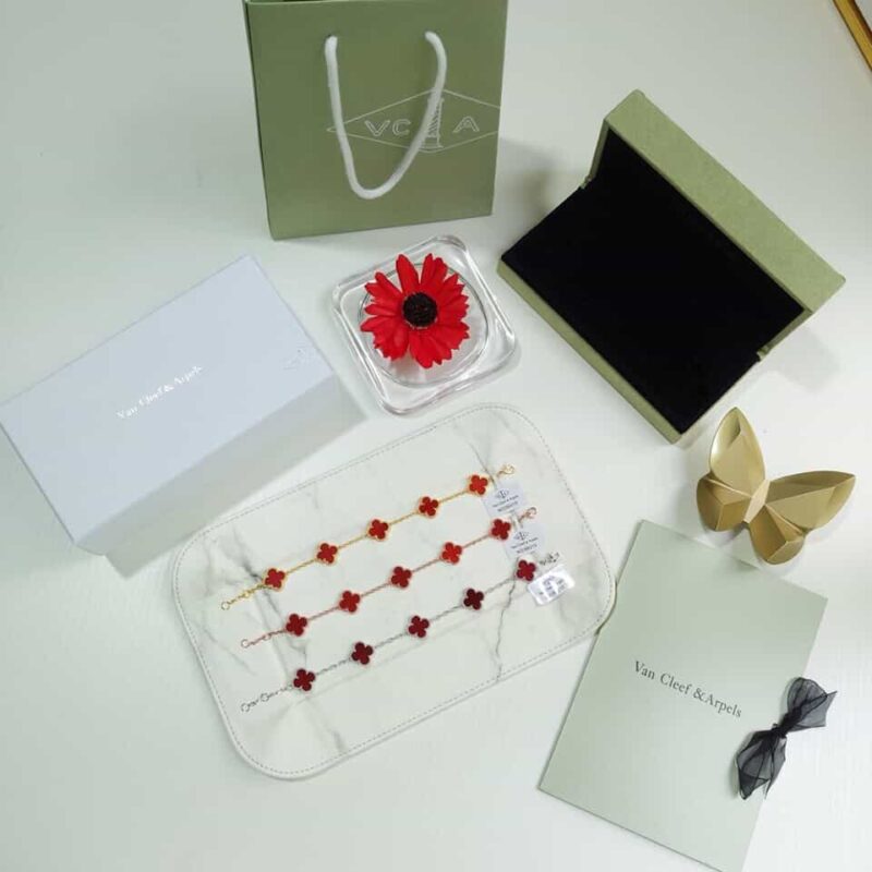 Van Cleef &Arpels 梵克雅宝经典四叶草五花手链 - Image 3