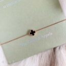 Van Cleef &Arpels 梵克雅宝迷你四叶草手链