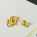 ☑️DIOR迪奥不对称字母耳钉耳环