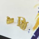 ☑️DIOR迪奥不对称字母耳钉耳环