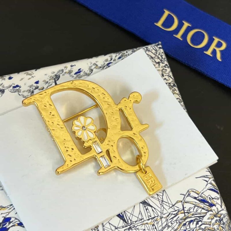 ☑️DIOR迪奥字母小花胸针 - Image 8