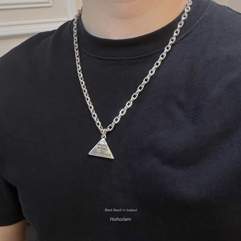 巴黎世家BALENCIAGA三角形字母项链 - Image 6
