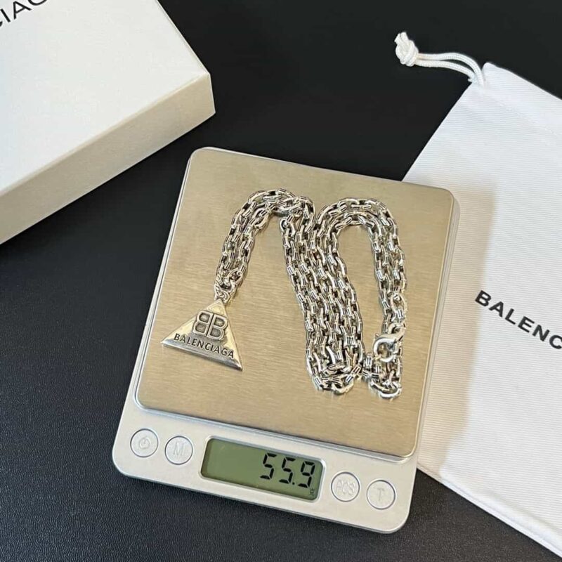 巴黎世家BALENCIAGA三角形字母项链 - Image 7