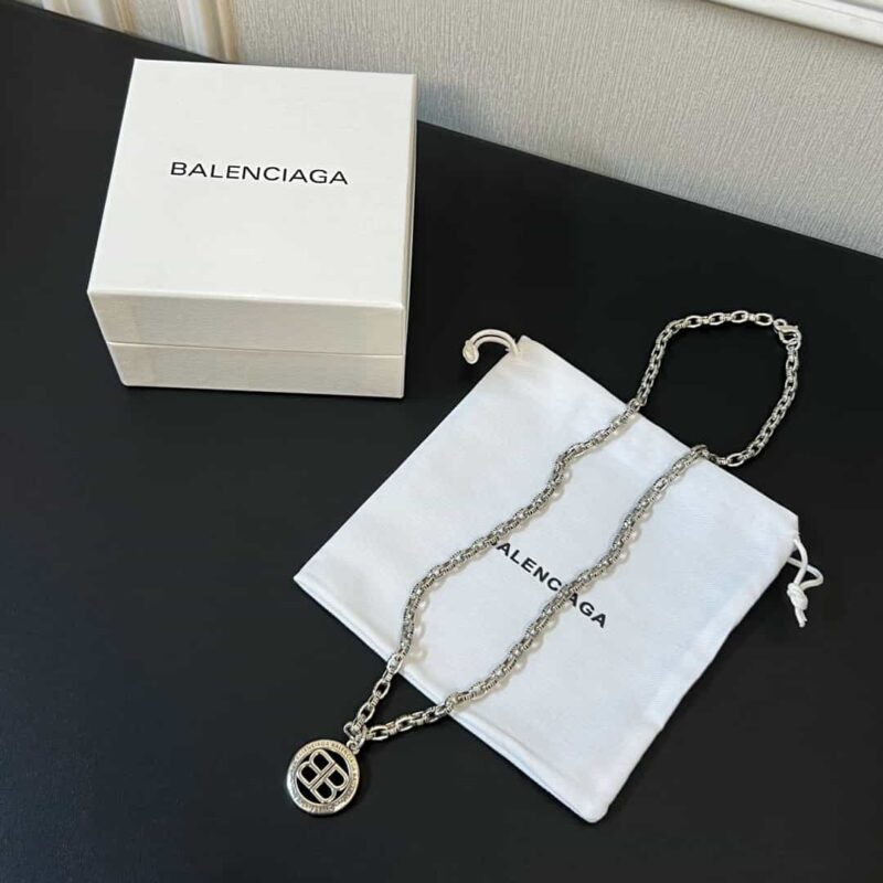 巴黎世家BALENCIAGA圆形镂空字母项链 - Image 3