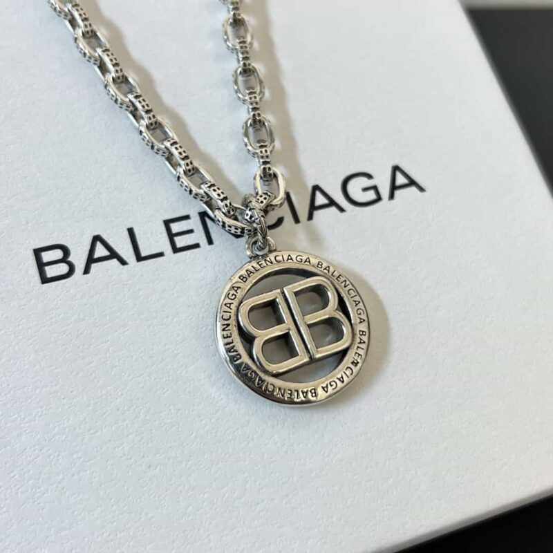 巴黎世家BALENCIAGA圆形镂空字母项链 - Image 5