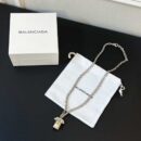 巴黎世家BALENCIAGA衣服上衣项链