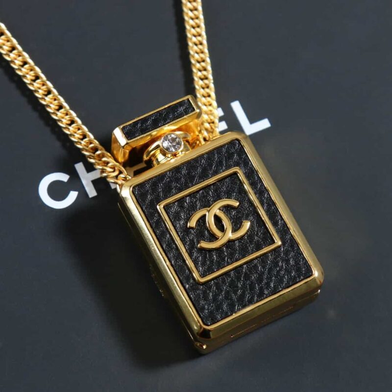 ☑️CHANEL香奈儿黑皮香水瓶项链毛衣链 - Image 6