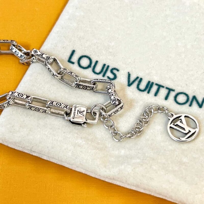Louis Vuitton 路易威登绿色中古系列哑铃四叶草项链 手链 - Image 12