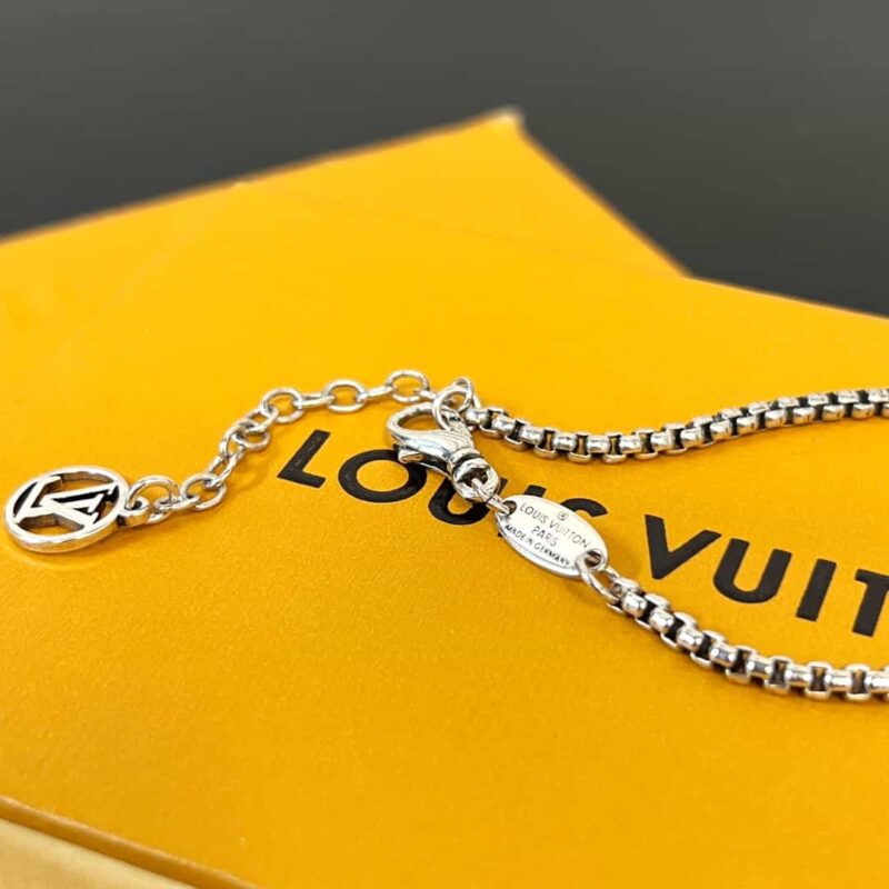 Louis Vuitton 路易威登绿色中古系列小狗项链 - Image 10