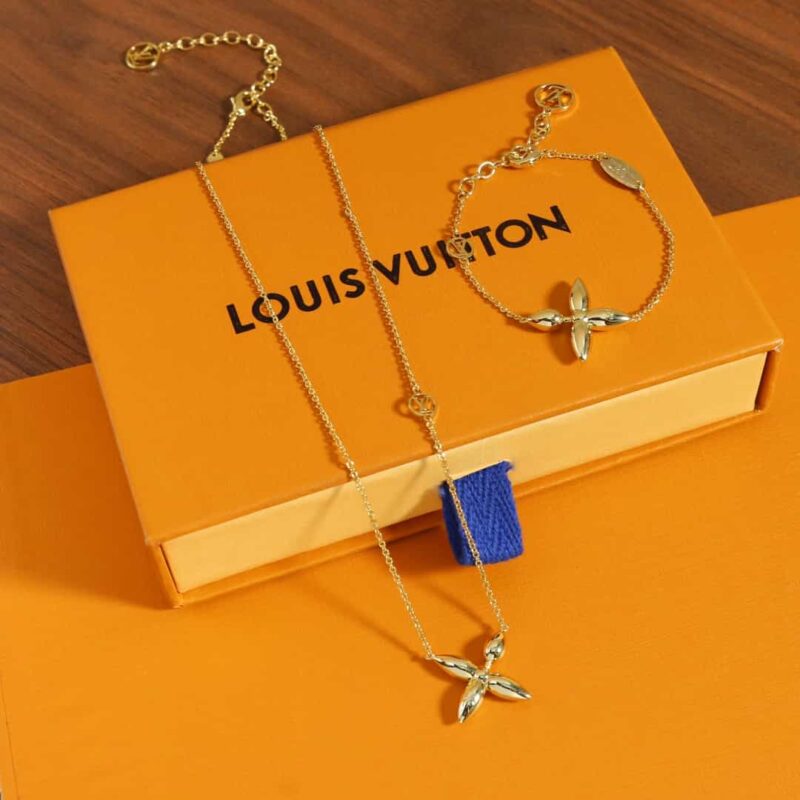 Louis Vuitton 路易威登IV 花卉项链 手链 - Image 4