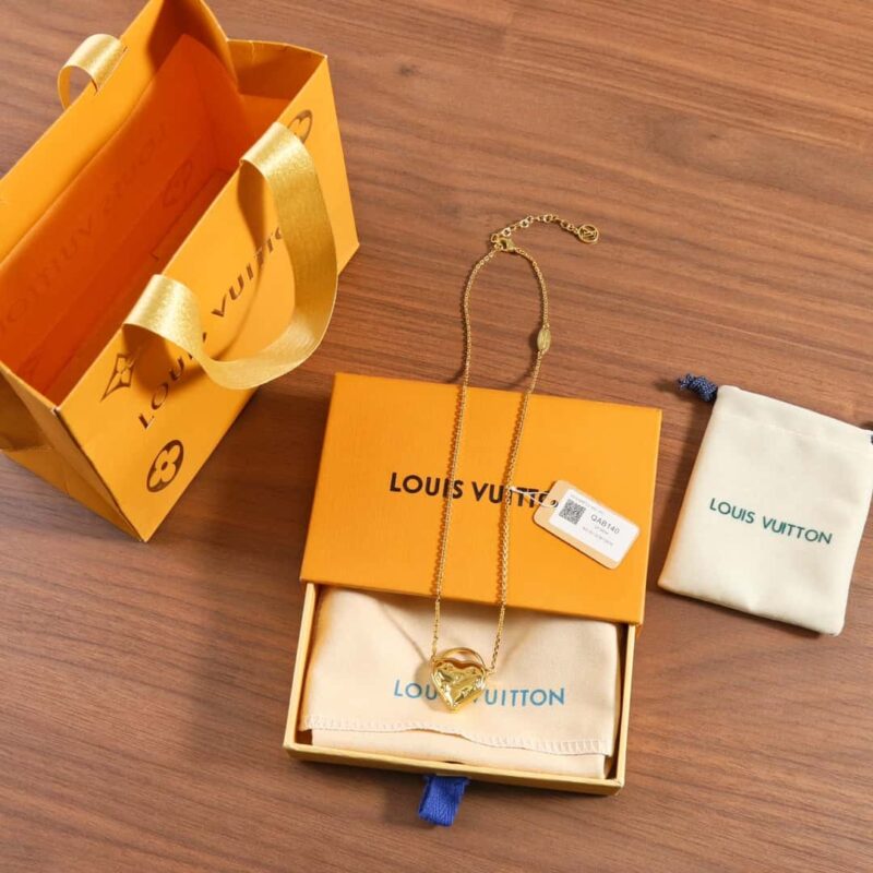 Louis Vuitton 路易威登IV 金色桃心爱心❤️项链 - Image 3