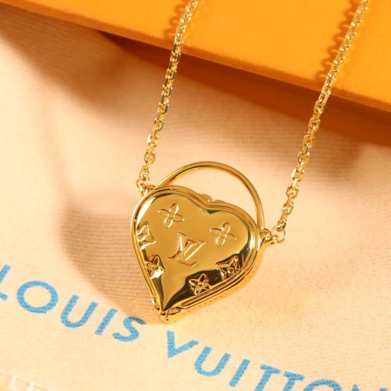 Louis Vuitton 路易威登IV 金色桃心爱心❤️项链 - Image 5