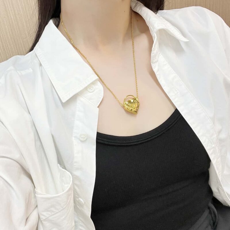 Louis Vuitton 路易威登IV 金色桃心爱心❤️项链 - Image 7