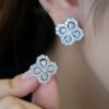 HARRY WINSTON海瑞温时顿 HW Diamond Loop花形钻圈耳拍耳环耳钉