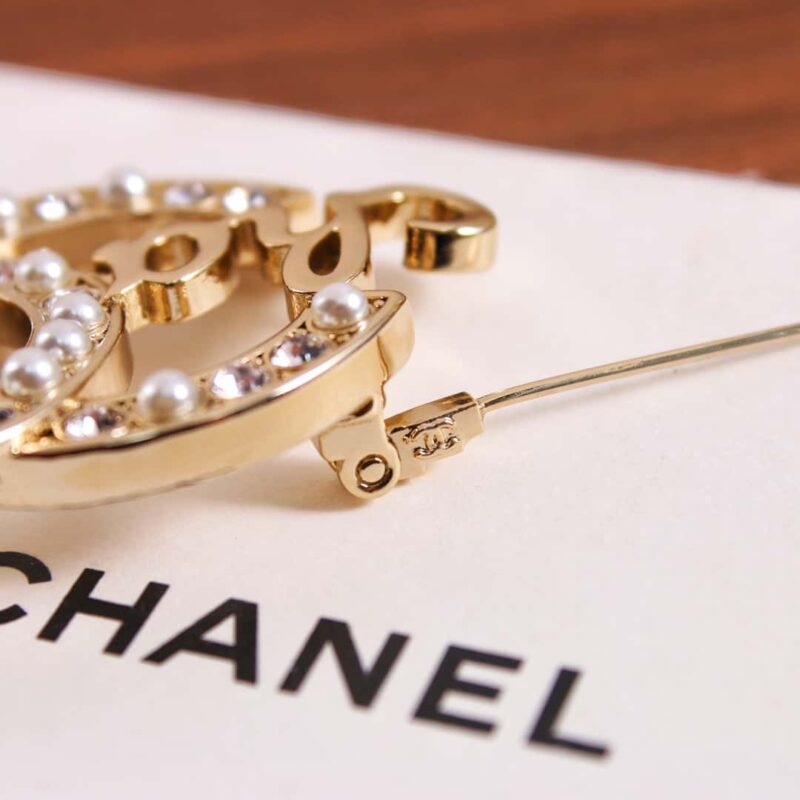 ☑️ 香奈儿双c珍珠字母CHANEL胸针 - Image 9