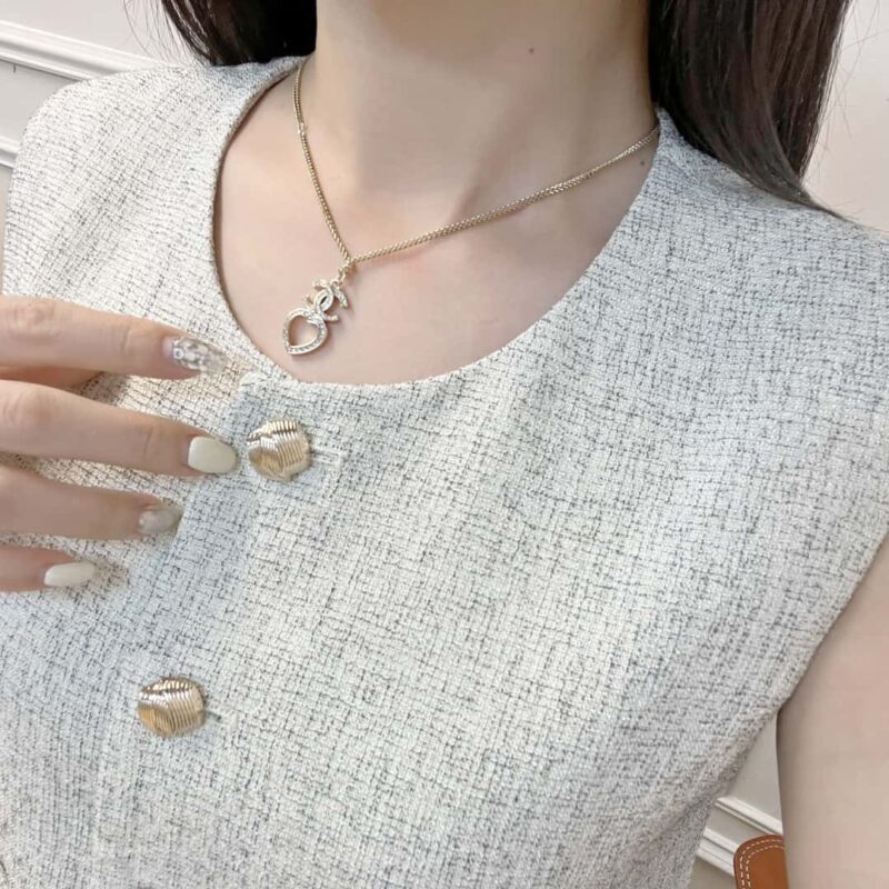 ☑️ 香奈儿双c镂空桃心爱心项链 - Image 5