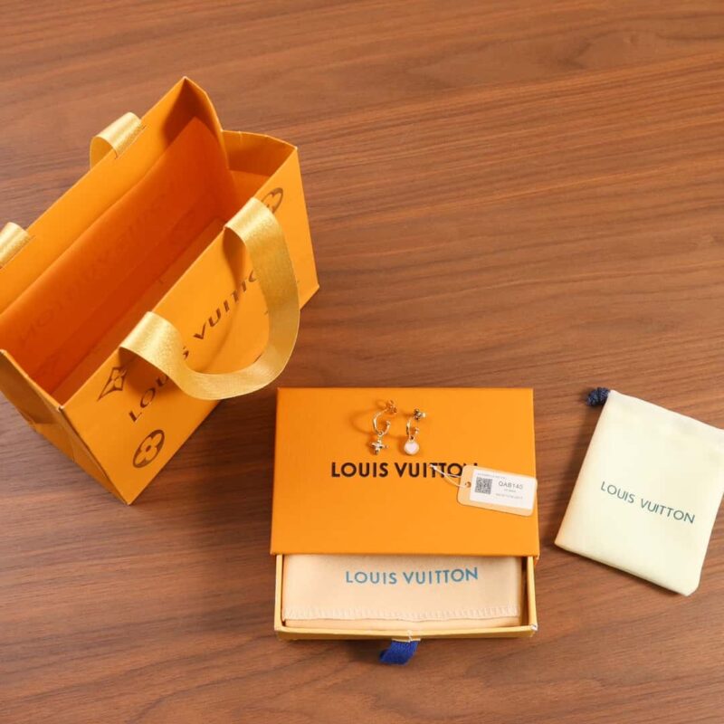 Louis Vuitton 路易威登七夕限定 LV粉色桃心爱心耳钉耳环 - Image 3
