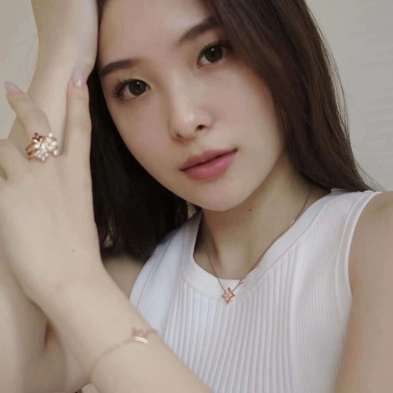 Louis Vuitton 路易威登七夕限定 LV粉贝菱形项链 - Image 5