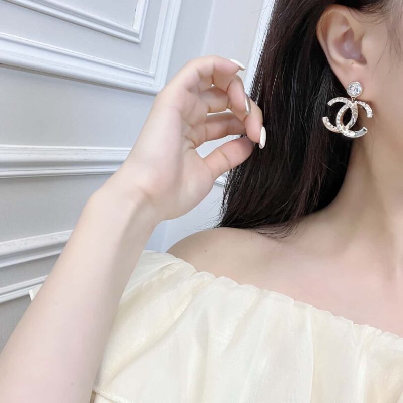 ☑️ 香奈儿C2双c边半钻圆钻耳钉耳环 - Image 5