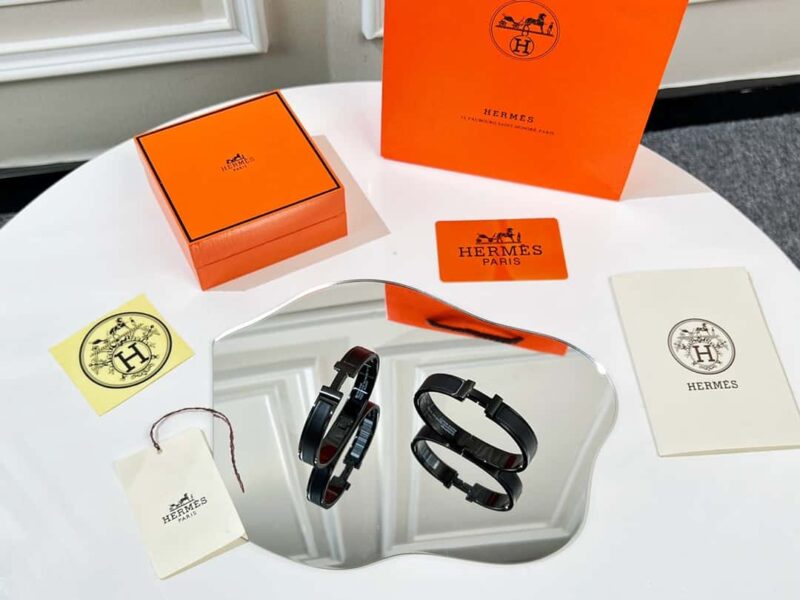HERMES爱马仕CLIC HH SO BLACK BRACELET 黑武士黑色H手镯 - Image 2