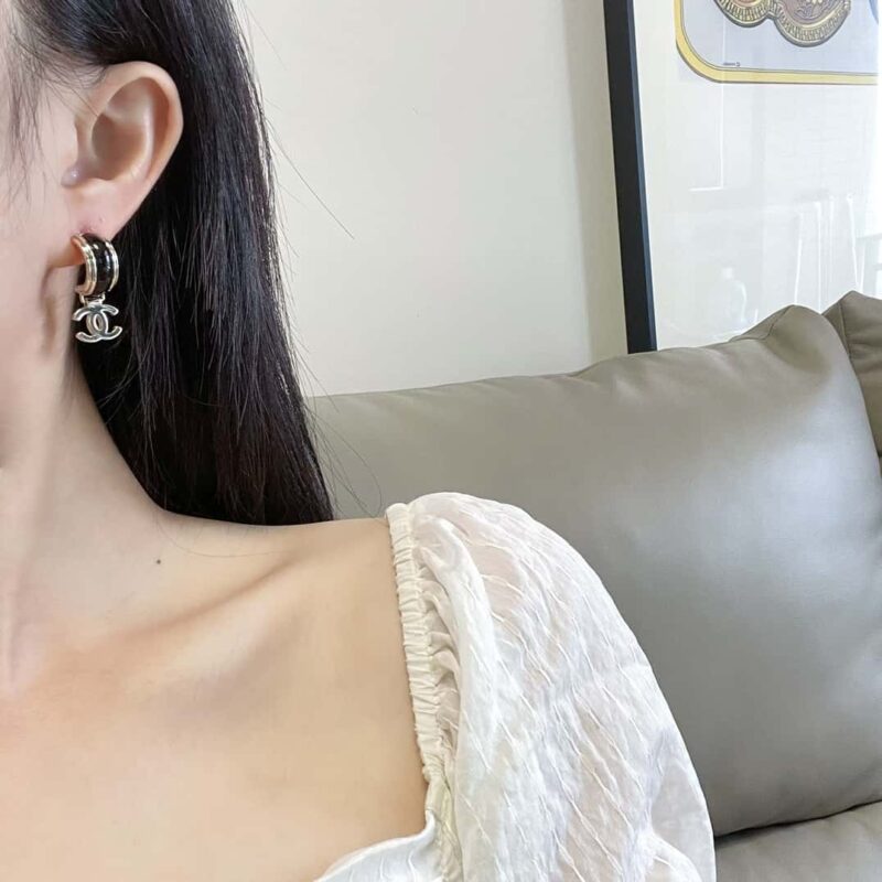 ☑️ 香奈儿C2双c条形耳钉耳环 - Image 7