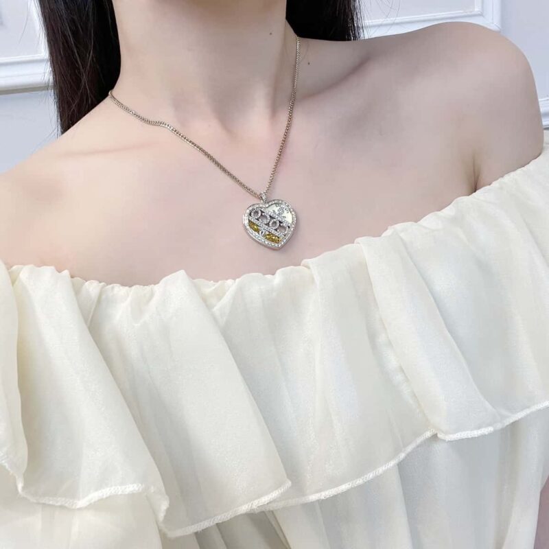 ☑️ 香奈儿双c桃心爱心镂空coco项链 - Image 8