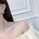 ☑️ 香奈儿C2双c粉钻蝴蝶结耳钉耳环