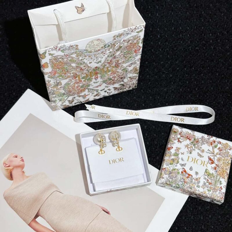 ☑️DIOR迪奥Dior 珍珠 耳环耳钉 - Image 3