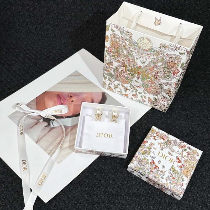 ☑️DIOR迪奥蝴蝶大珍珠耳钉耳环 - Image 3