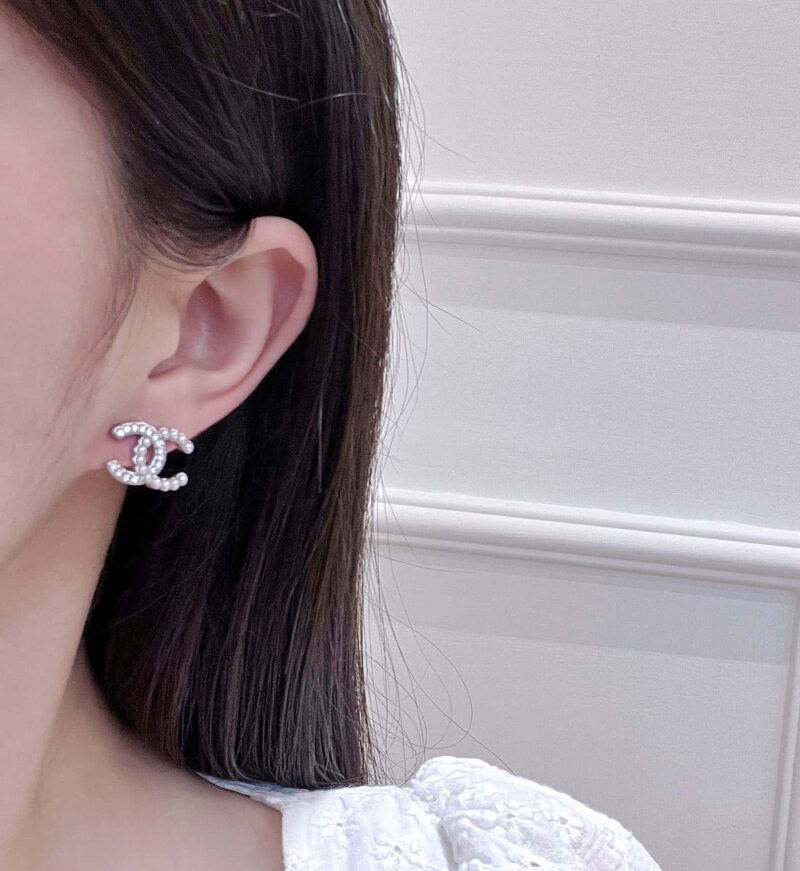 香奈儿耳钉耳环 ☀️☑️ 香奈儿c1双c半珍珠半钻耳钉耳环 ☀️ - Image 5