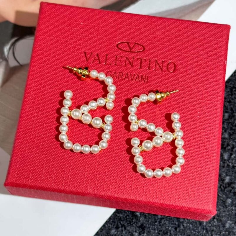 ☑️ VALENTINO华伦天奴珍珠耳钉耳环 - Image 7