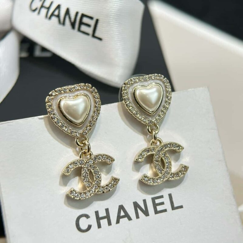 ☑️CHANEL双C桃心爱心珍珠耳环耳钉c2